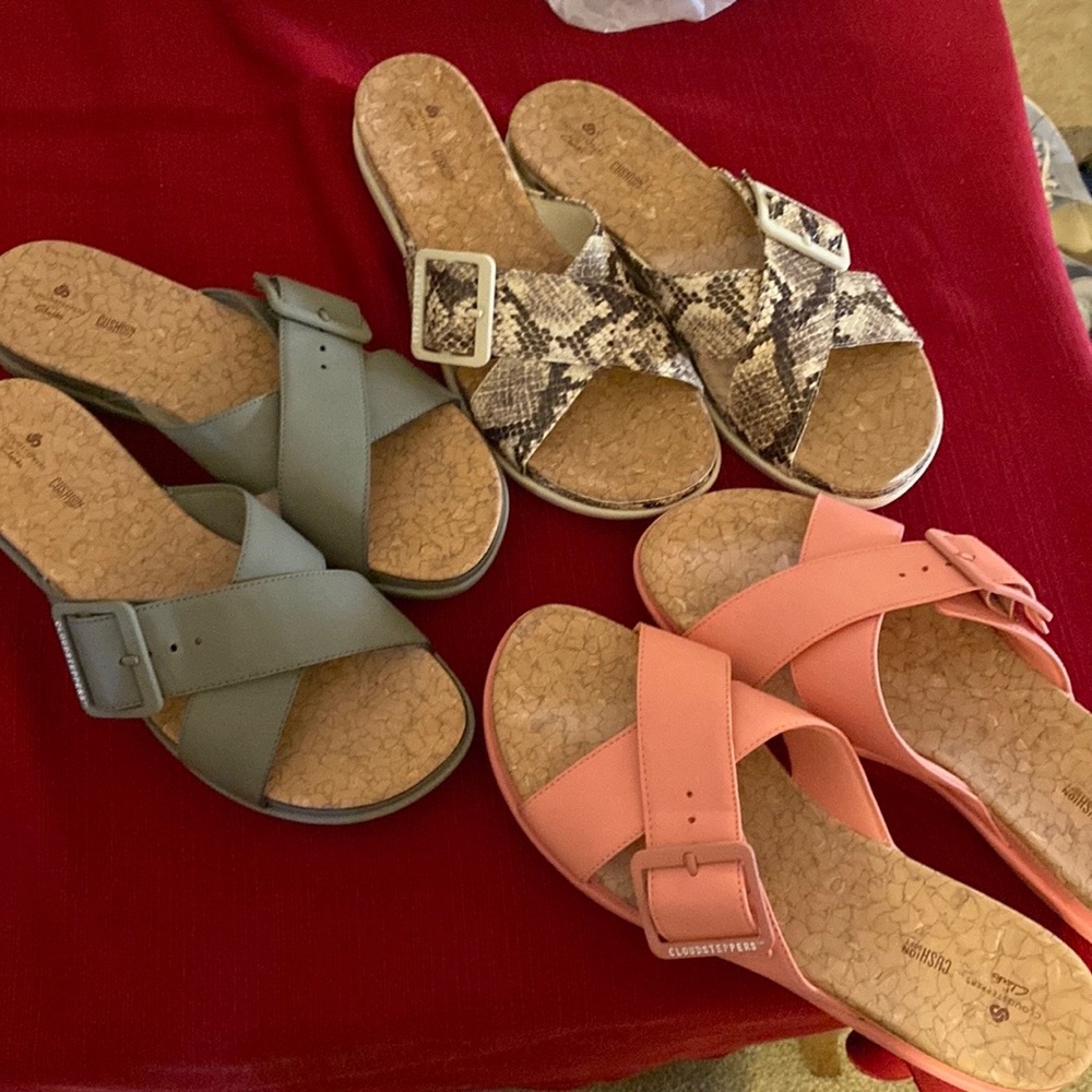 Sandals that are comfortable by Clark’s. Selling individual